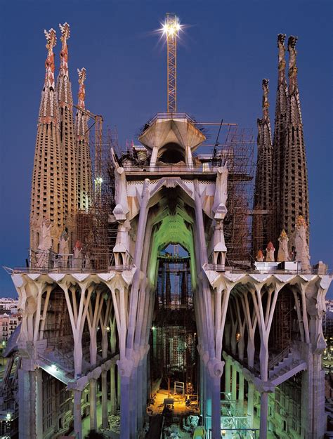 la sagrada familia barcelona architect